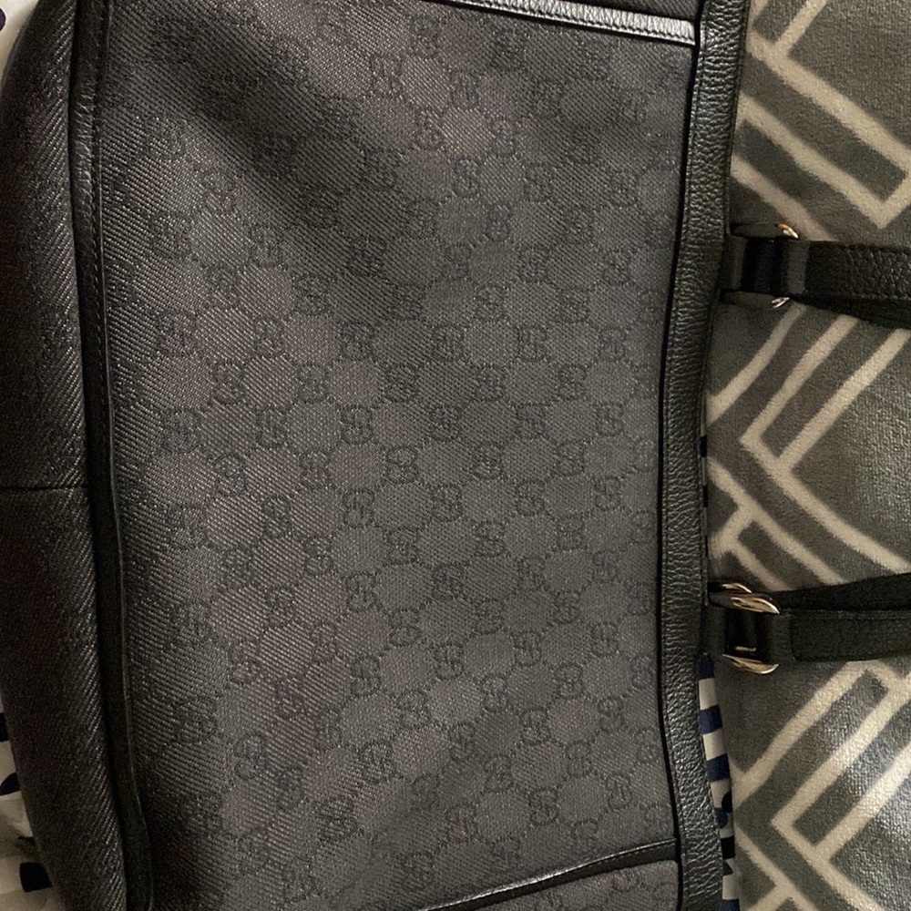 Gucci bag - Picture 2 of 13